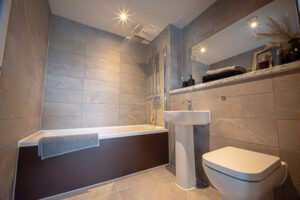 MW - 1-Bed - Bathroom 5