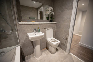 MW - 3-Bed - Bathroom 1